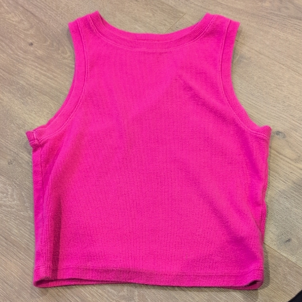 Hollister Ribbed Cropped Tank Top in Hot Pink